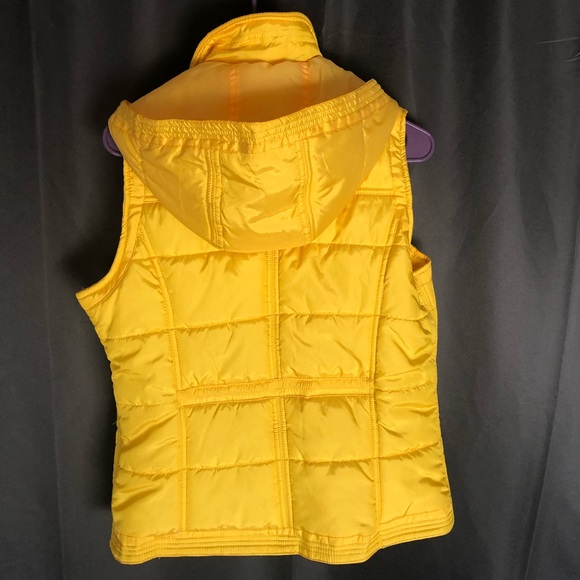 New York & Co Yellow Vest - Picture 3 of 3